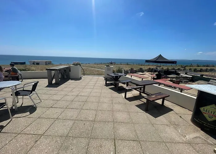 Jungle - By Coastline Retreats - Jungle Themed Garden - Outdoor Bath - Next To Seafront - Childrens Toys - Superfast Wifi - Netflix - Disney